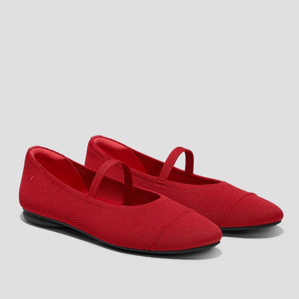 Almond-toe Red Mary Janes Vivia size 11/43